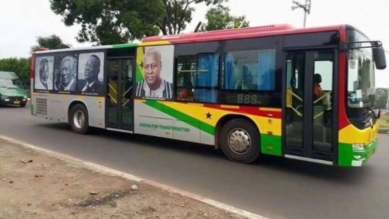 The buses remind us of the scandal that led to the refund of some money by Smarttye.    