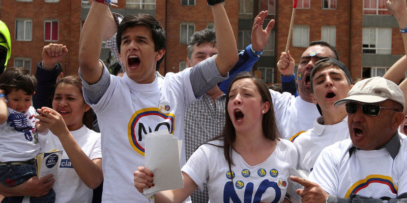 Colombia referendum: Voters reject Farc peace deal