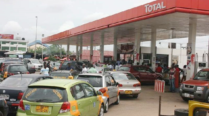 How does the customer ensure that he is paying for the correct amount of products? 