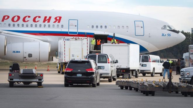Expelled Russian diplomats leave US