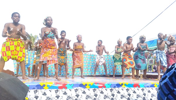 The ‘kpalogo’ group entertaining the guests at the event