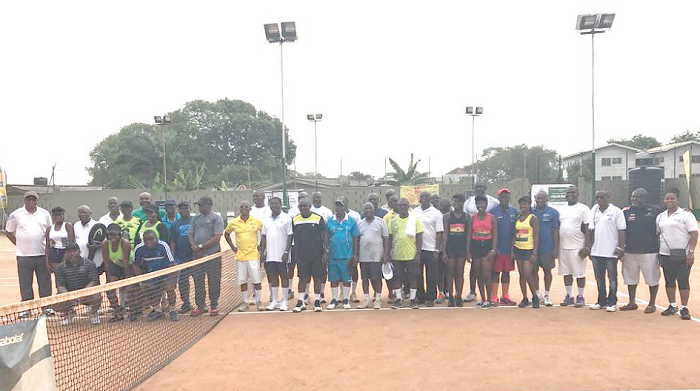  The Ghanaian and Nigerian teams after the competition