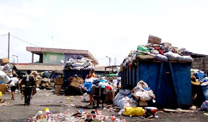 At Tema Community One Market, Kwasia Dwaso,there is filth everywhere