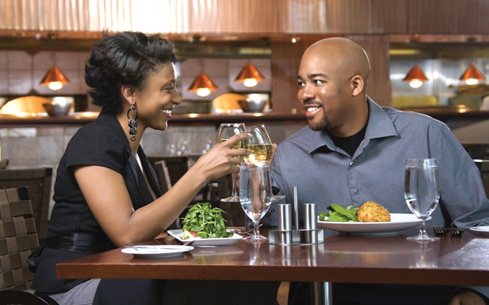 Choose right when it comes to eating late. 