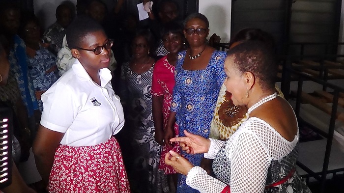 Rev Joyce Rosalind Aryee (right), interacting with the dormitory prefect (left).PICTURE: OWUSU INNOCENT.