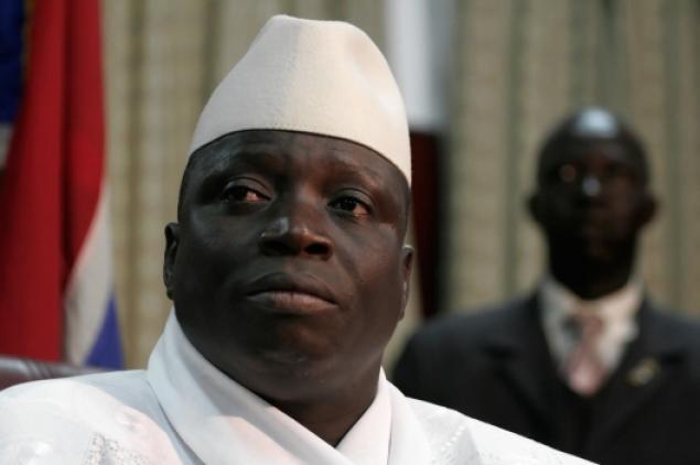 Gambian private radio stations shut