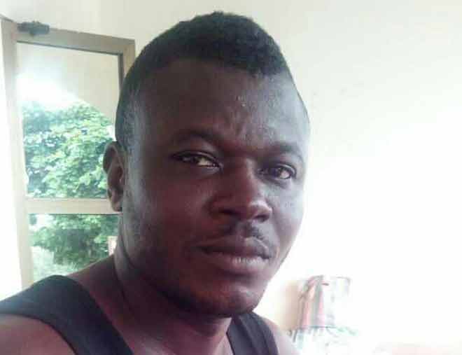 A police officer with the Buffalo Unit in Kumasi, Corporal Ebenezer Okyere on Wednesday morning allegedly shot and killed himself