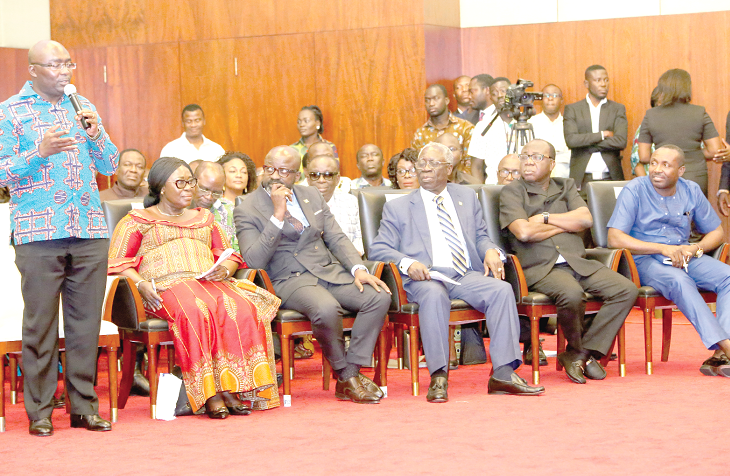 Vice-President Mahamudu Bawumia (with microphone) answering a question at the media engagement. On his right are Madam Akosua Frema Osei-Opare, Chief of Staff, Nana Asante Bediatuo, Secretary to the President, Mr Yaw Osafo-Maafo, Senior Minister, Mr Freddy Blay, acting Chairman of the NPP, and Mr John Boadu, acting General Secretary of the NPP