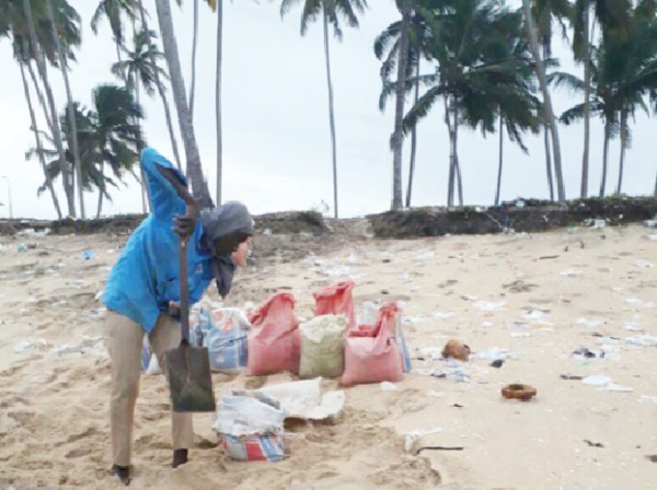 • An illegal sand winner captured bagging sand at the beach. Pictures: Timothy Gobah
