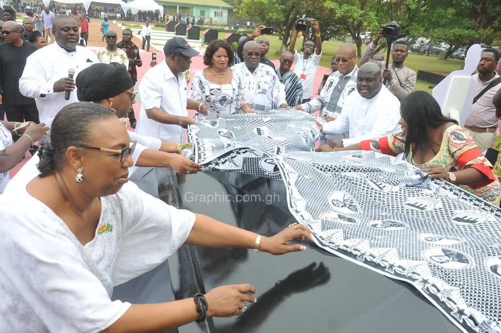Naadu Mills missing from Mills’ 5th anniversary memorial (photos)