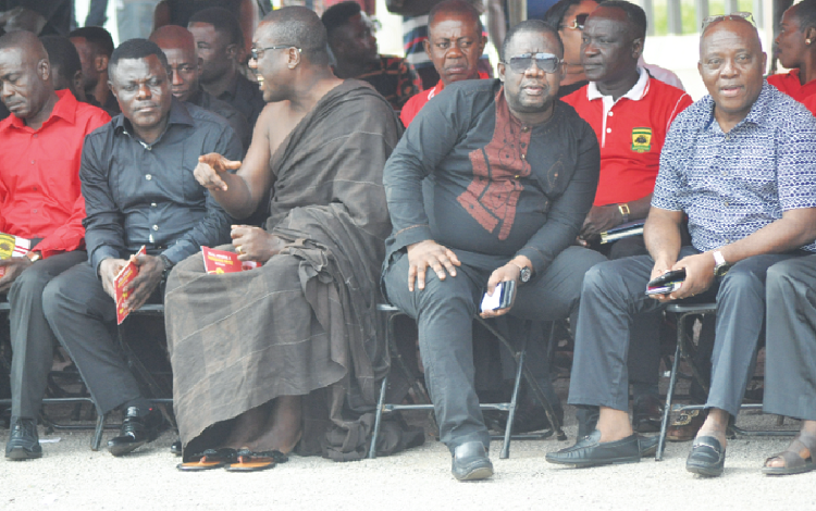 Asante Kotoko CEO, Dr Kwame Kyei (left) and Ashgold CEO, Kudjoe Fianoo (right) were among the top officials at yesterday’s pre-burial service