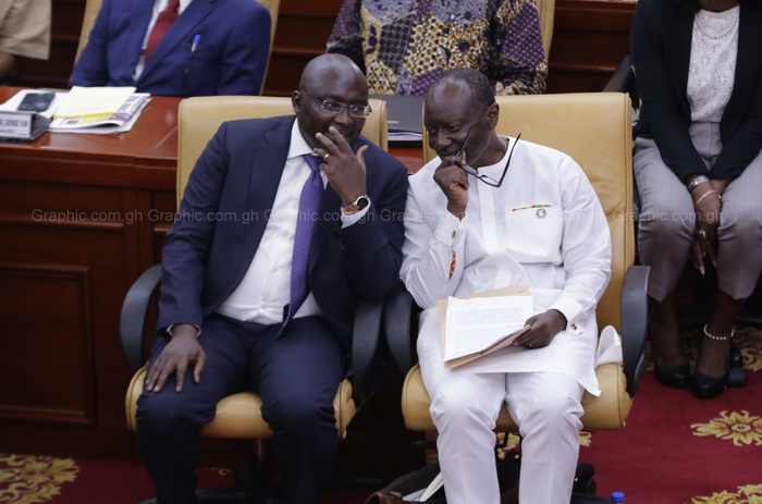 Govt must maintain focus in managing economy