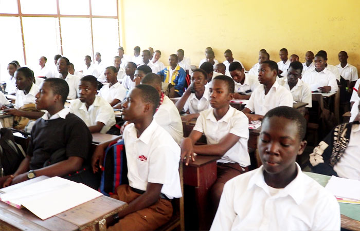 Classrooms congested due to free SHS - Graphic Online