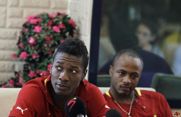 ‘Don’t push Gyan, Ayews out of Black Stars’