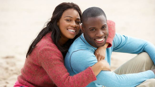 5 Signs your boyfriend  will make a good hubby
