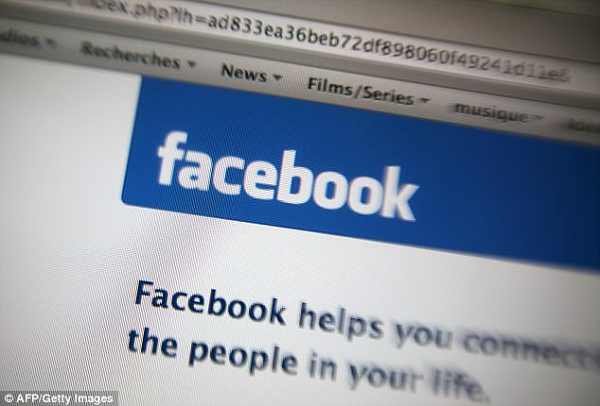 Husband strangles his wife to death because she was addicted to Facebook