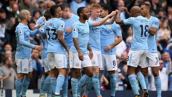 Man City maul Swansea 5-0