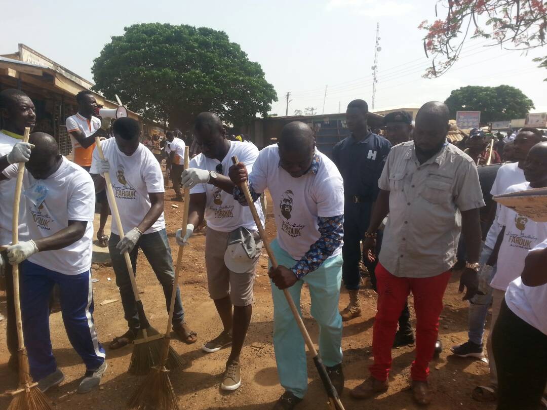 Aliu Mamaha Foundation cleans Yendi