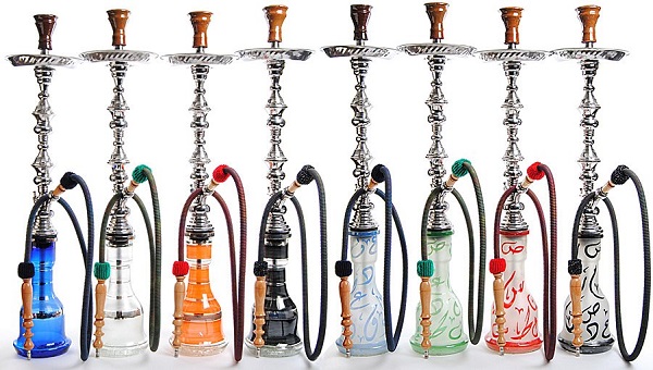 Youth ditch smoking of traditional cigarettes for shisha