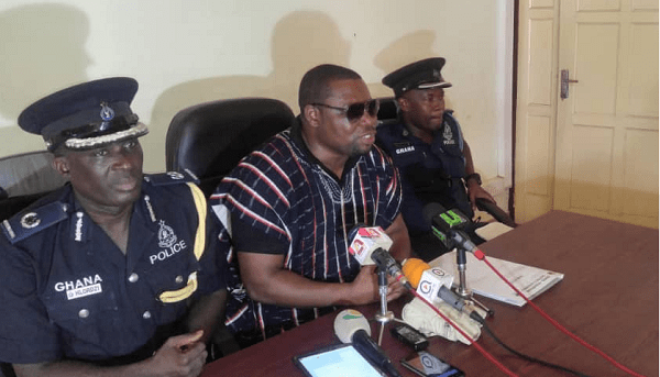 The DCE for Ningo Prampram, Jonathan Doku, flanked by the Divisional Police Commander, ACP Mr Godact Dodzi Hlordzi (left) and Supt Isaah Mohammed Cantona, Prampram District Commander address the press