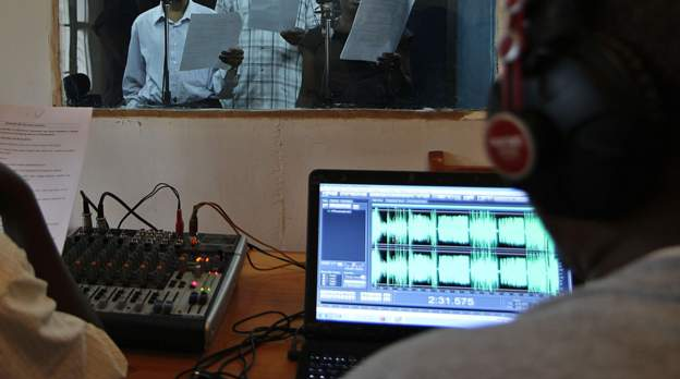 Rwanda 'shuts radio for denigrating women'