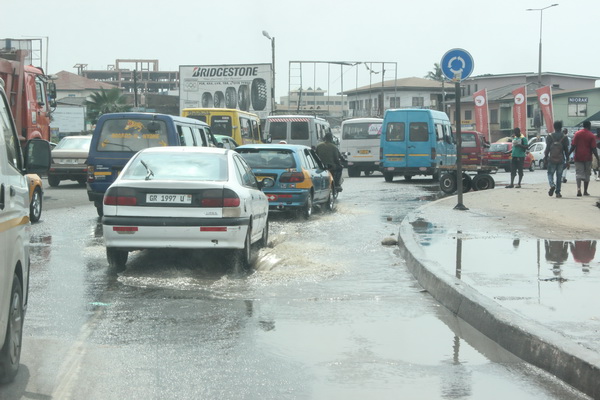Tuesday morning's down-pour caused by maritime-instability – Meteo