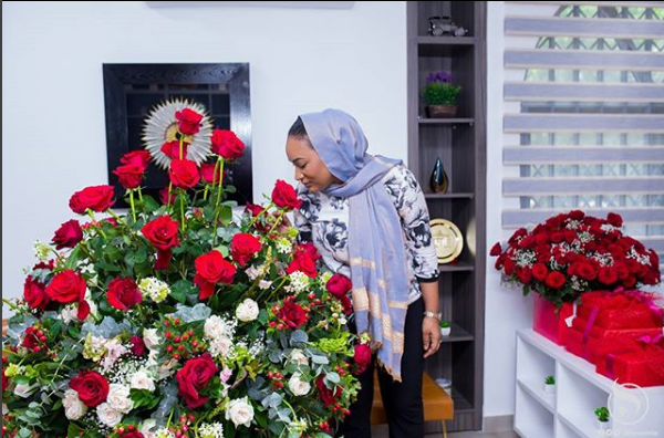 Bawumia surprises Samira with roses on Valentine's Day (Video)