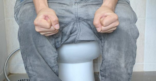 Suspected drug dealer goes 34 days without taking a poo