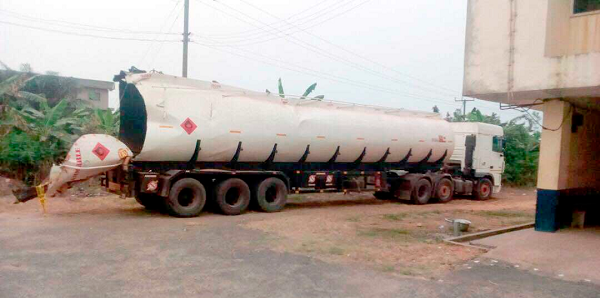 The fuel tanker truck