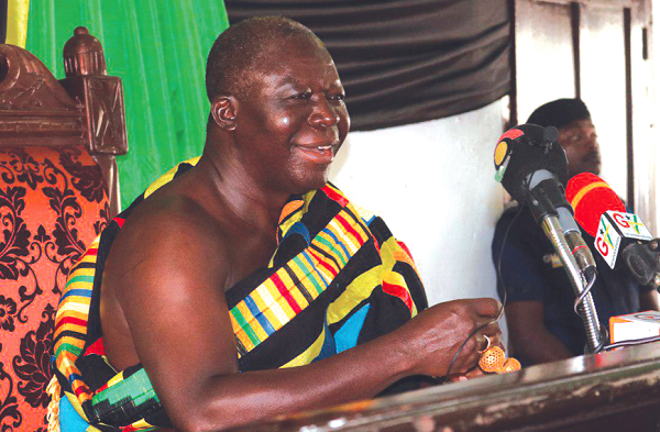 The Asantehene, Otumfuo Osei Tutu II addressing the meeting with the Forestry Commission at the Ashanti Regional House of Chiefs in Kumasi. Pictures: EMMANUEL BAAH