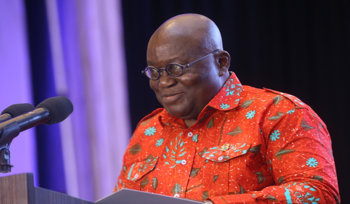 2020 Elections about comparison of leadership, records — President
