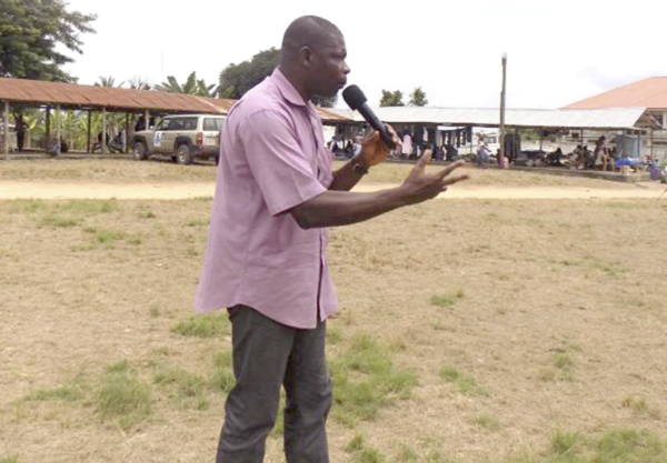 Mr Isaac Adu addressing the farmers’ rally