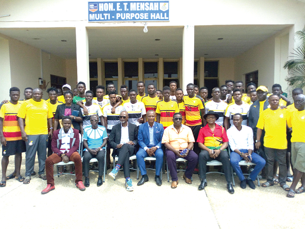  The FIFA/CAF liaison team with the Satellites after their interaction