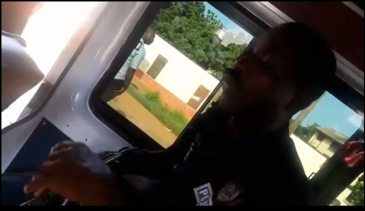Drunken police officer boards trotro with gun (VIDEO)