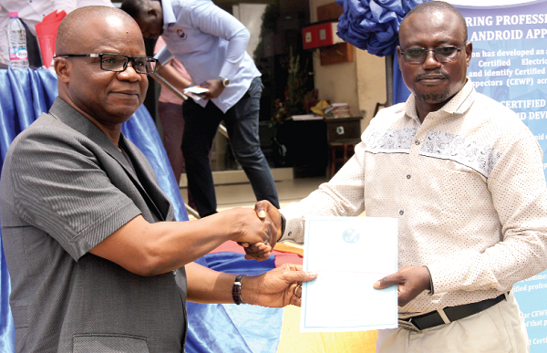Energy Commission certifies 6,000 electricians