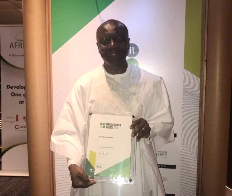 Ghana’s Finance Minister, Ken Ofori-Atta posing with the award