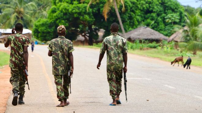 Mozambique 'jihadists behead' villagers