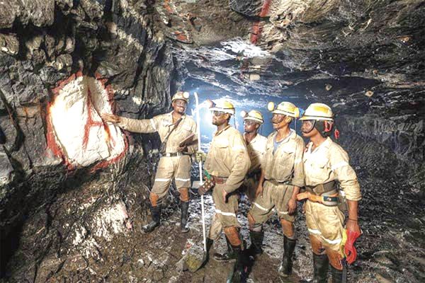 The mineral industry of Africa is the largest mineral industries in the world.