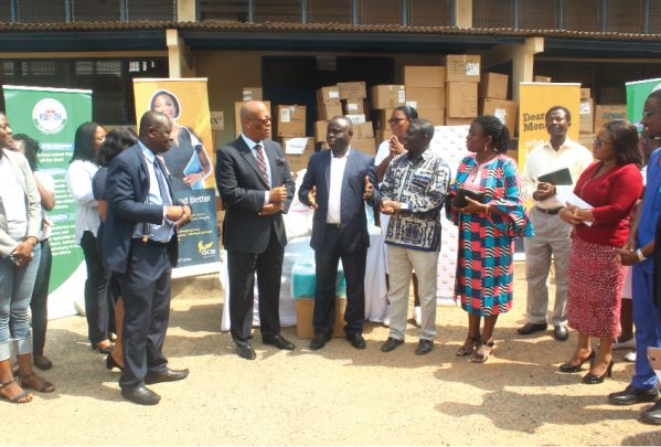 • Mr Daniel Asare (4th leftt), CEO - Korle Bu Teaching Hospital, expressing the hospital’s appreciation for the gesture. Picture: NII MARTEY M. BOTCHWAY