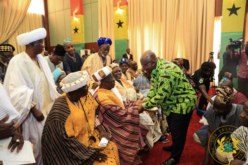 President Akufo-Addo exchanging pleasantries with members of the Abudu Gate