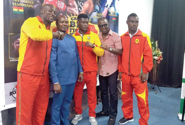 • The CEO of Cabic Promotions and Management, Ivan Bruce Cudjoe (2nd left) is ready to lead Patrick Allotey (middle) to a world title