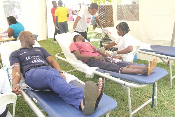 Dr Elikem Tamakloe (left), Managing Director of the Nyaho Medical Centre joined in the donation to save a life at the ceremony. Picture: EDNA ADU-SERWAA