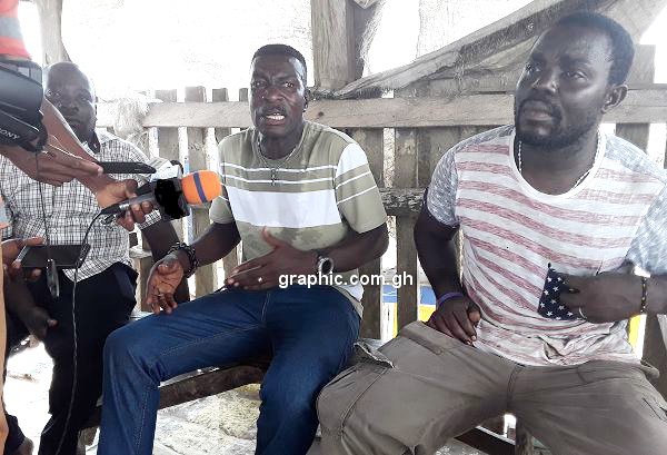 Mr Amos Appiah (middle) addressing the press conference. With him are Ebusuapayin Kojo Mensah and Kofi Mensah.