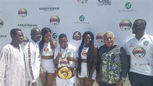 Wasiru Mohammed with the WBO Africa title