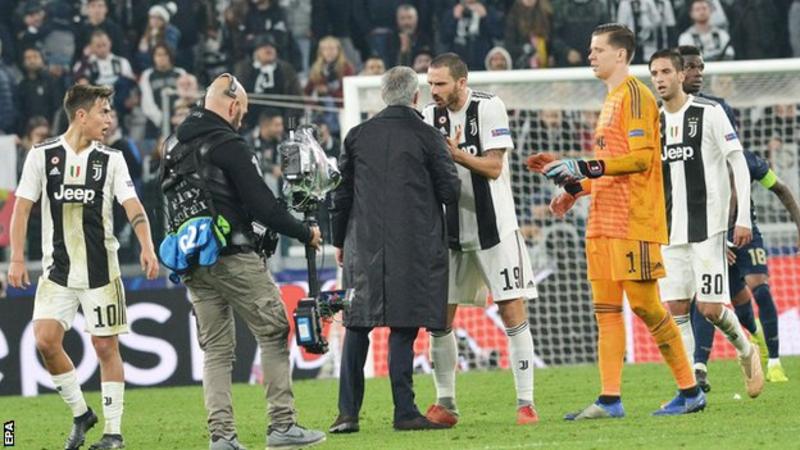 Jose Mourinho was confronted by Juventus defender Leonardo Bonucci after cupping his ear to the home fans
