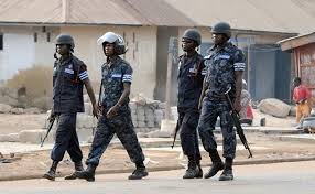 File photo: Policemen patrolling the streets to maintain law and order 