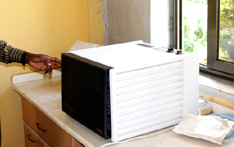 A dehydrator improvised for the egg powder and albumen