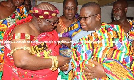 Otoobour Djan Kwasi II (left), Aburihene, conferring with President Julius Maada Bio of Sierra Leone during his visit to the palace. Picture: Maxwell Ocloo