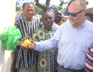  Mr Steven Ikin (right) commissioning the “Twin Pit” toilet. With him include Mr Fred Bless Dumasi, Municipal Environmental Health Officer for Ga South (left) and Mr Charles Ayitey Armah (middle). INSET: The toilet facility