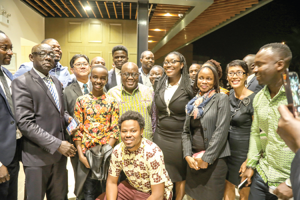  President Akufo-Addo with a section of the Ghanaian community in Rwanda